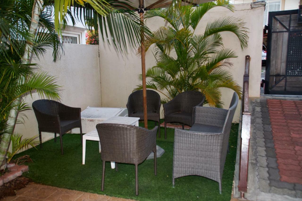 Zanana Penthouse Flic en Flac Exterior foto